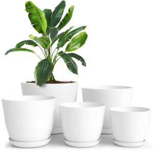 Utopia House Indoor Plant Pots with Drainage – Set of 5 Plastic Flower Pots in Sizes 7, 6.6, 6, 5.3, and 4.8 Inches – Excellent for Vacation Stocking Stuffers or House Decor